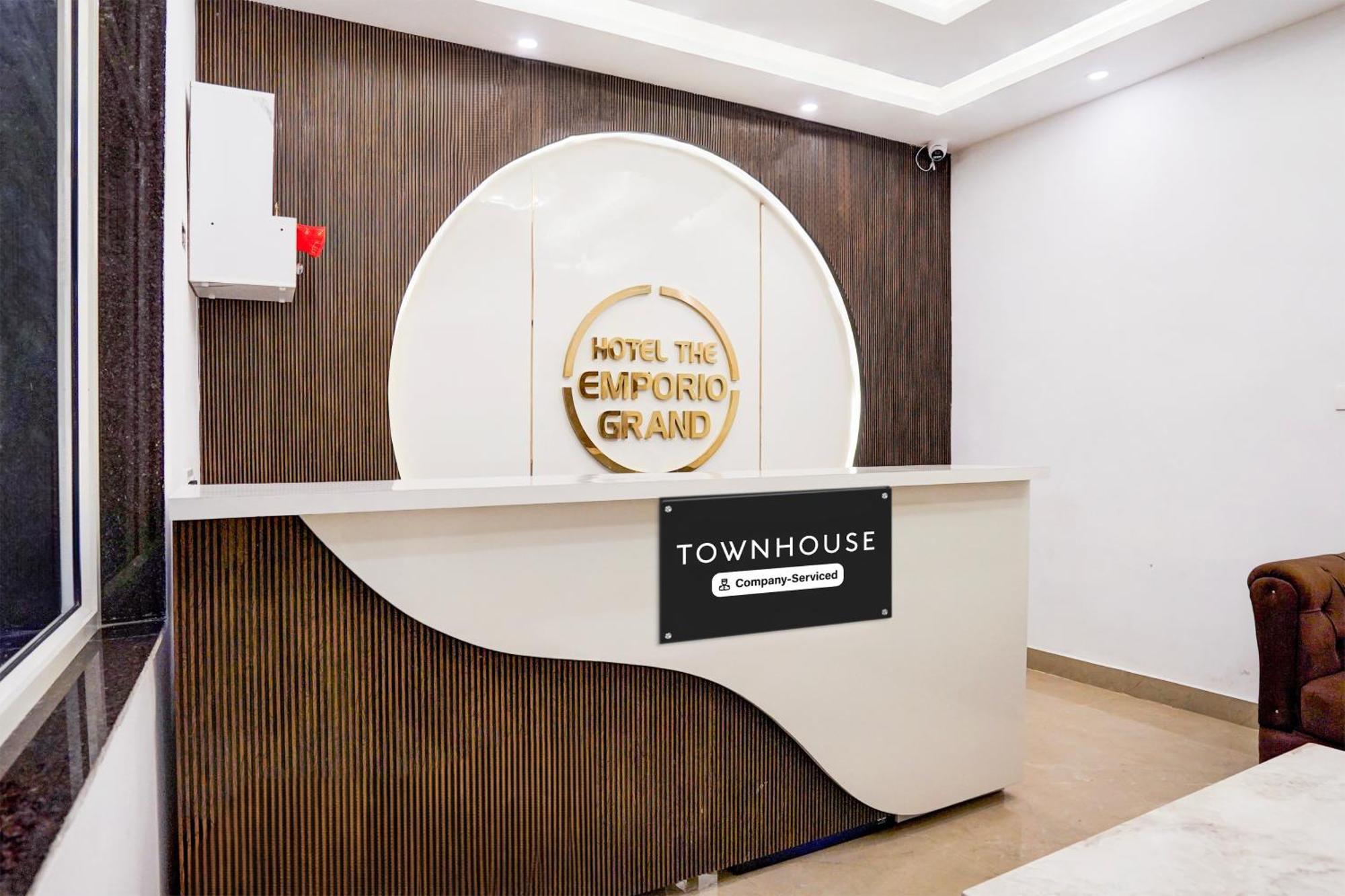 Townhouse Hotel Grand Emporio By Sbg Near Vaishali Metro Station Ghaziabád Exteriér fotografie