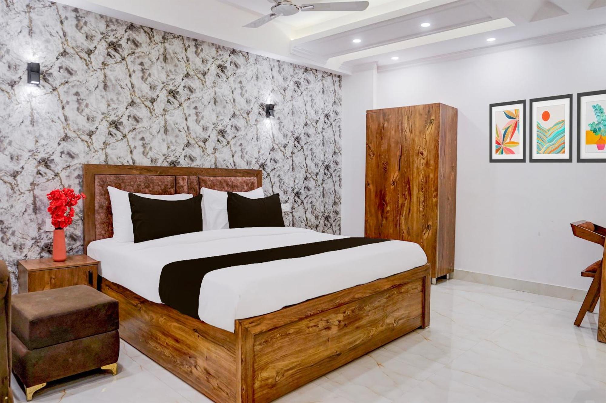 Townhouse Hotel Grand Emporio By Sbg Near Vaishali Metro Station Ghaziabád Exteriér fotografie