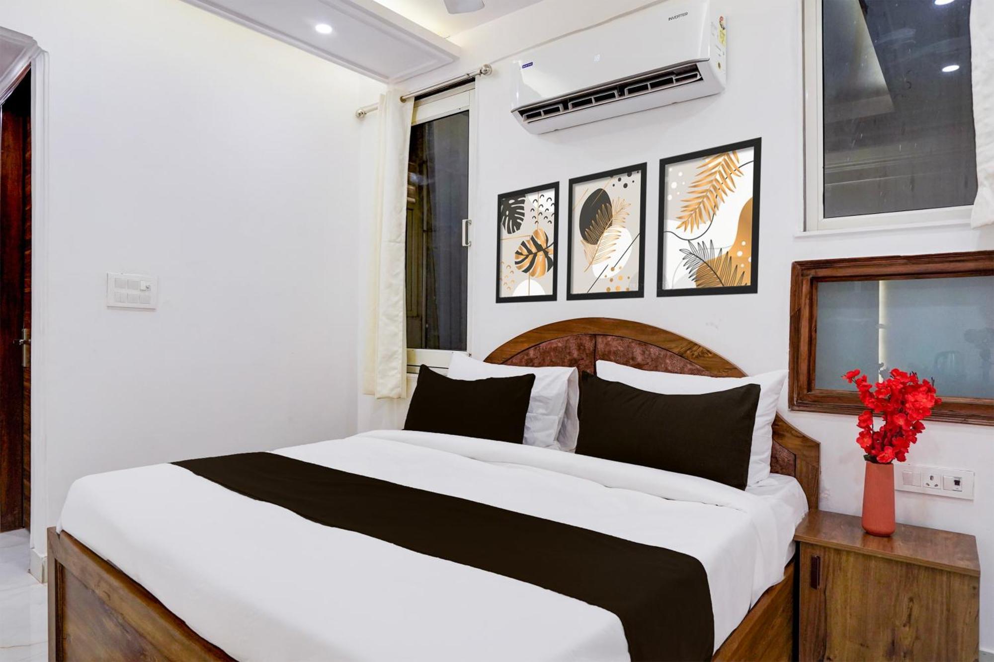 Townhouse Hotel Grand Emporio By Sbg Near Vaishali Metro Station Ghaziabád Exteriér fotografie